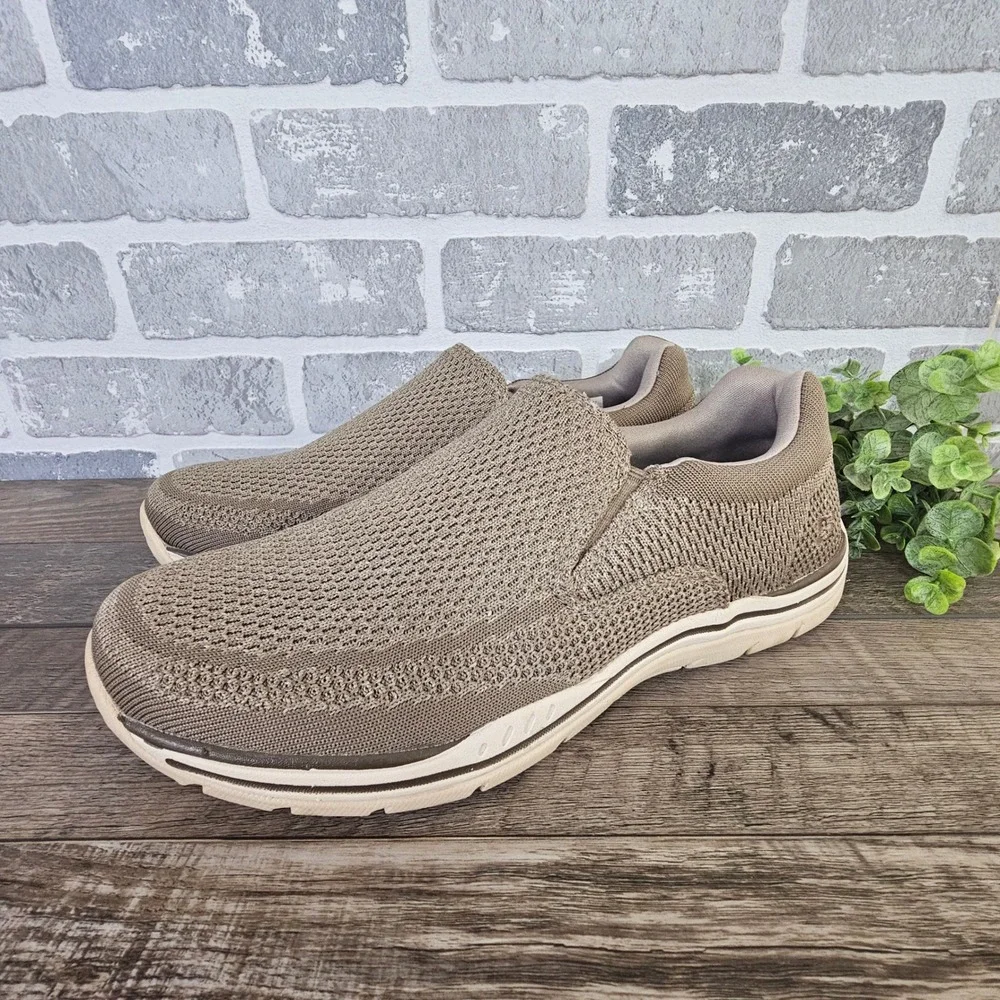 Skechers Expected Gomel Men's 8.5 Taupe Slip On Memory Foam 65086